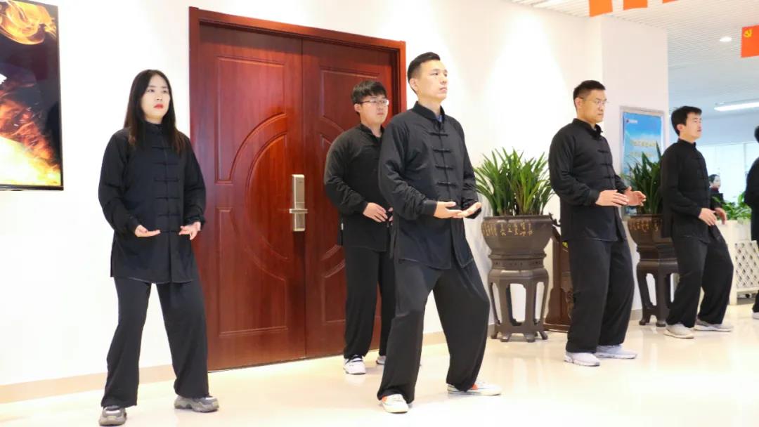 榮盛科技集團組織開展健身氣功「八段錦」訓練活動
