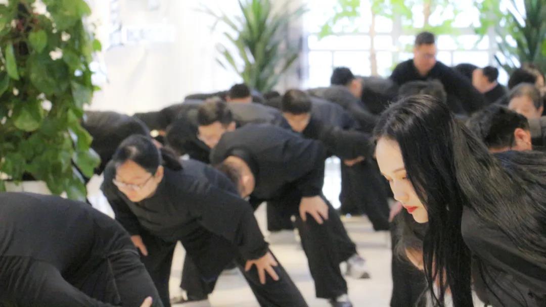 榮盛科技集團組織開展健身氣功「八段錦」訓練活動