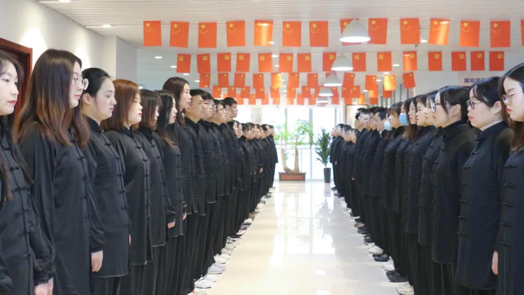 榮盛科技集團組織開展健身氣功「八段錦」訓練活動